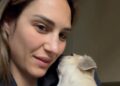 Beatrice Valli tenerissima con la sua cagnolina: guarda