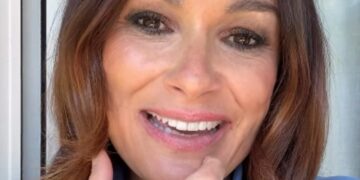 ''Di quei 16 persi ne ho ripresi 6'': Alena Seredova parla dei chili che ha rimesso su dopo la dieta e svela il suo percorso