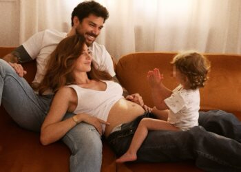 Andrea Cerioli sarà papà bis: Arianna Cirrincione è di nuovo incinta, nell’annuncio via social svela il sesso del bebè