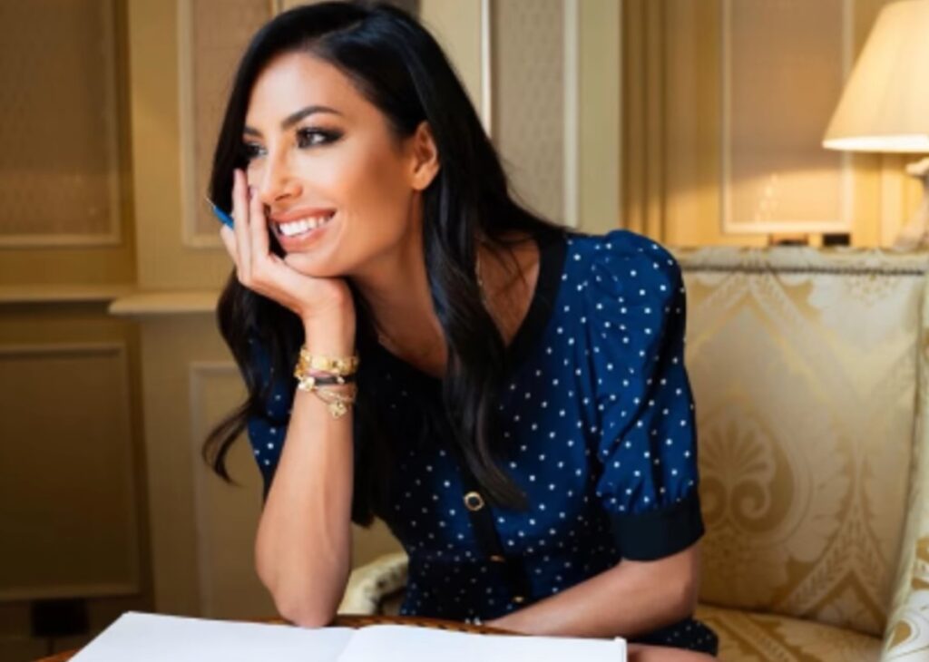 ''E se domani fosse troppo tardi?'': Elisabetta Gregoraci suoi social annuncia il suo nuovo progetto, ecco di cosa si tratta ''E se domani fosse troppo tardi?'': Elisabetta Gregoraci suoi social annuncia il suo nuovo progetto, ecco di cosa si tratta