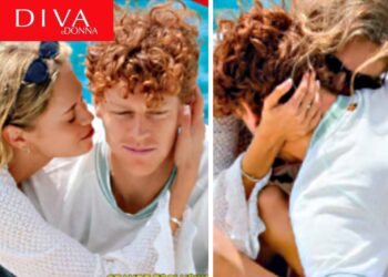 Jannik Sinner tenerissimo con la fidanzata Laila Hasanovic in Sardegna: le foto dei dolci giorni in vacanza Jannik Sinner tenerissimo con la fidanzata Laila Hasanovic in Sardegna: le foto dei dolci giorni in vacanza